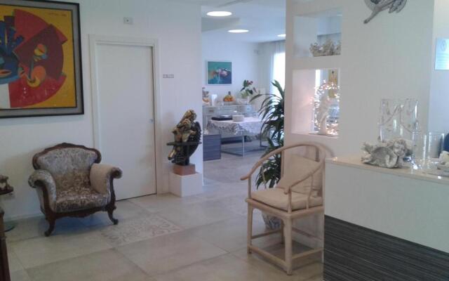 Hotel Madal