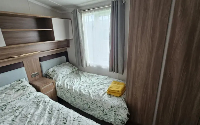 Mini Lodge Robin Hood Holiday Park