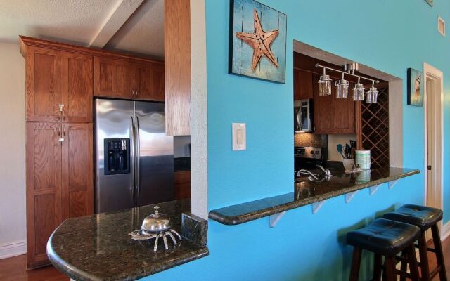 Cayman Escape 35 by RedAwning