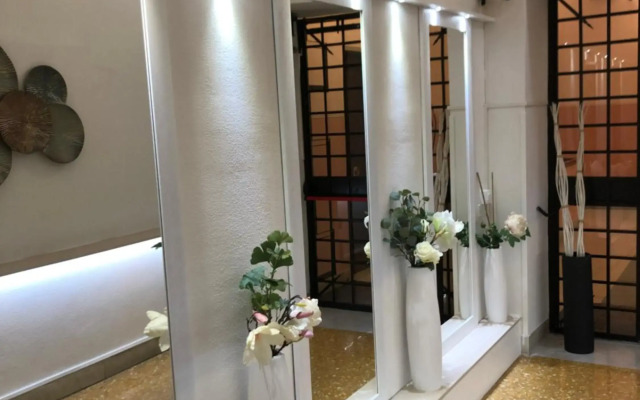 Hotel Cairoli