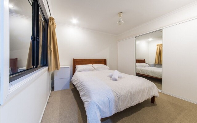 Penny's QLD Palace
