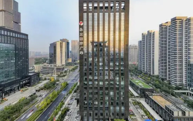 Taihong Vincent International Hotel, Zhengzhou East Railway Station