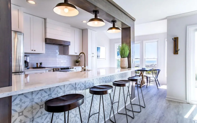 142 Capt John Fripp Villa