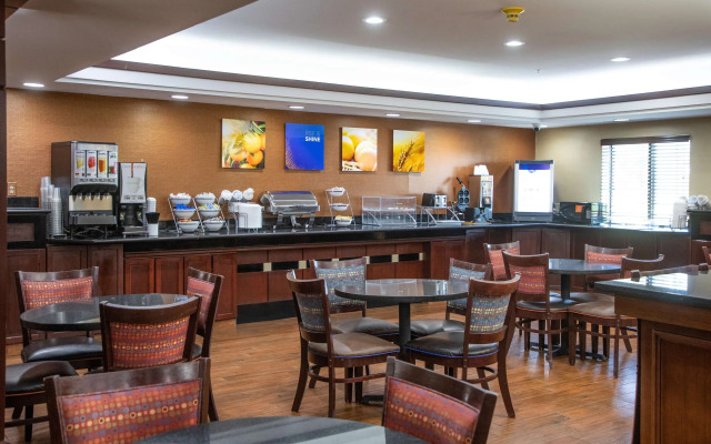 Comfort Inn & Suites Hutchinson