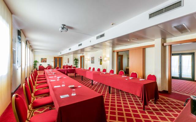 Hotel Mirage, Sure Hotel Collection by Best Western
