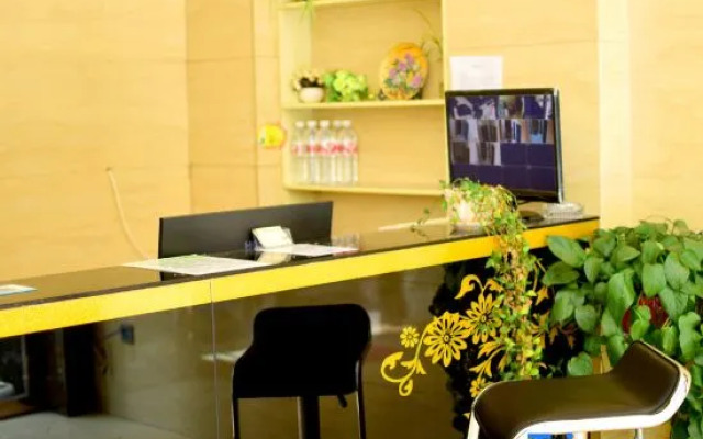 Dali Hangcheng Express Hotel (Erhai Park)