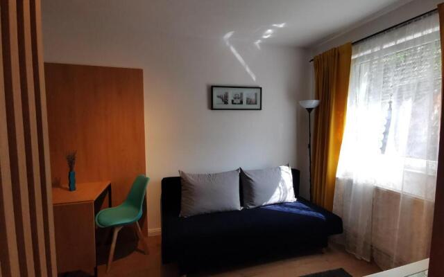 Elor Apartment