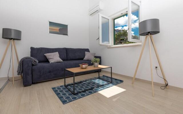 Apartments Villa Carica