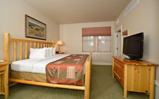 Best Western Plus Plaza Hotel