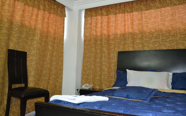 Ayenda 1030 Elegant Suites