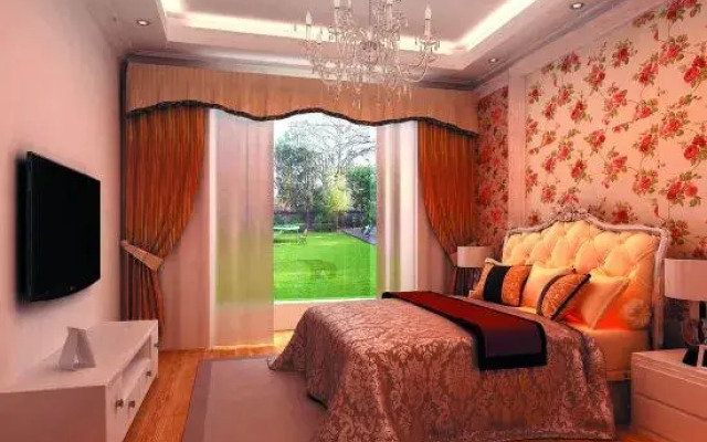Sanya Mingjing Express Hotel