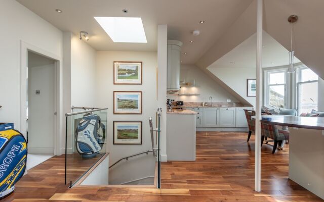 Spectacular Penthouse 100yds Old Course