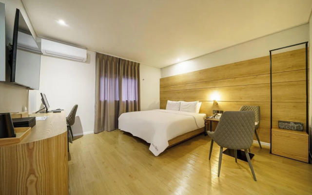 Gimhae Samgye Hotel Next