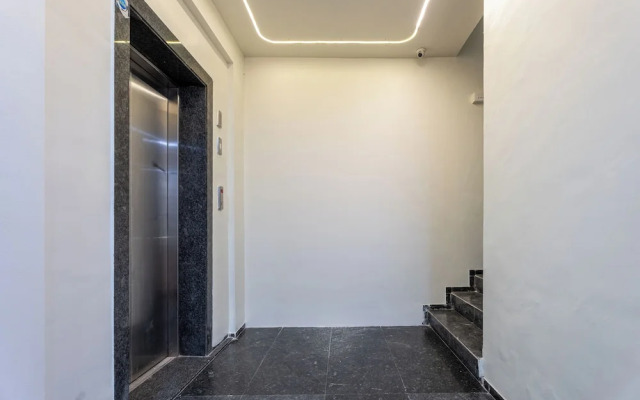 StayBird - Azure Suites Business Hotel