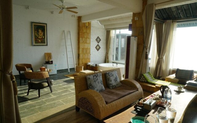 Shiyue Holiday Hotel