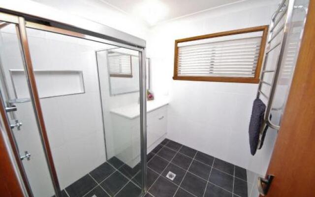 Breakaway, 11 Scott Street