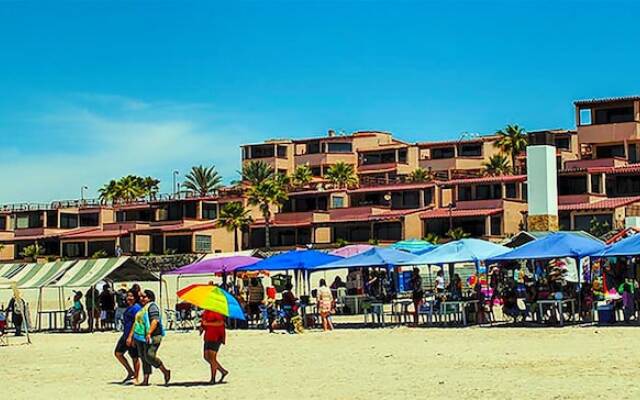 Las Gaviotas Rocky Point by Castaways