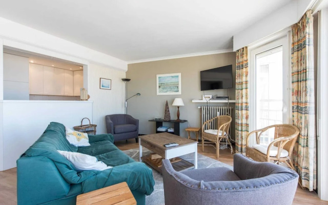 Nevada 101 With top Location Right on the Beach