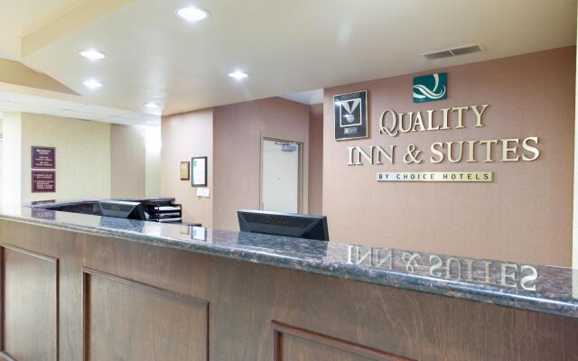 Holiday Inn Express & Suites Mountain View Silicon Valley by IHG