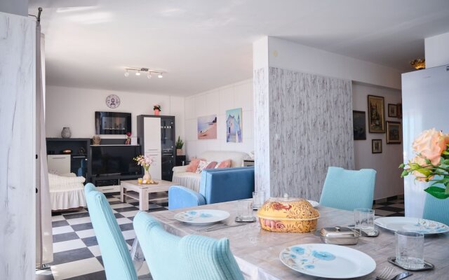 Seaview Apartment Kia by Litto