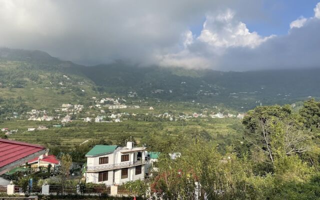 Sangita Resorts Naukuchiatal