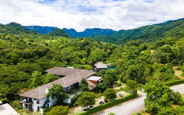 Rain Tree Khao Yai Hotel
