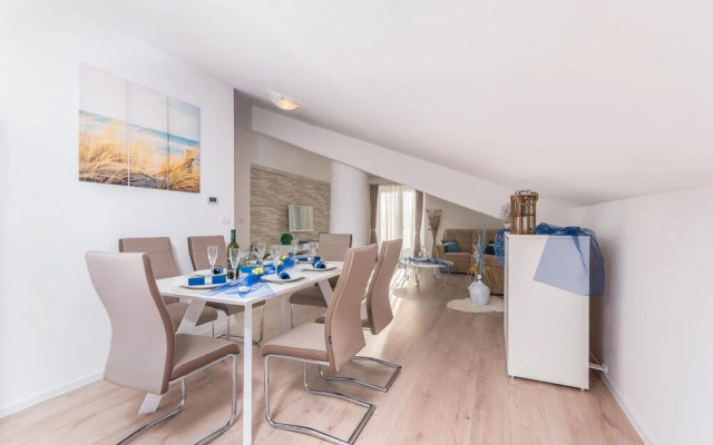 Awesome Apartment in Krk With 3 Bedrooms and Wifi