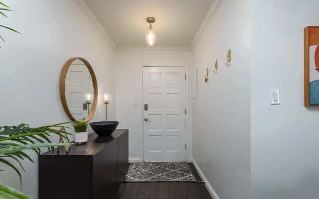 Villa Sunshine 2 Bedroom Condo by RedAwning