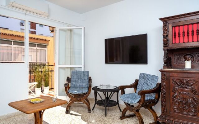 Large Apartment In Prime Location In Fuengirola Ref 98