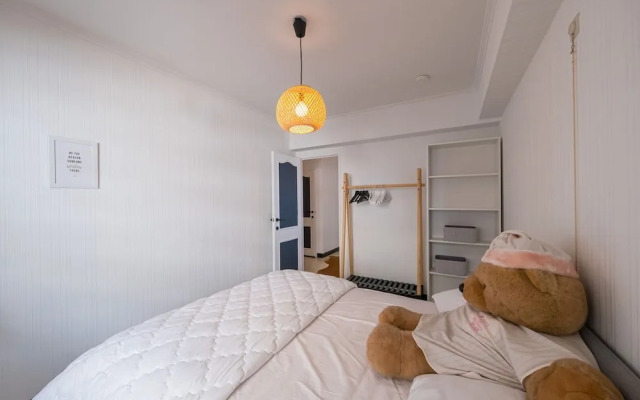 Apartment With Hinterland Views