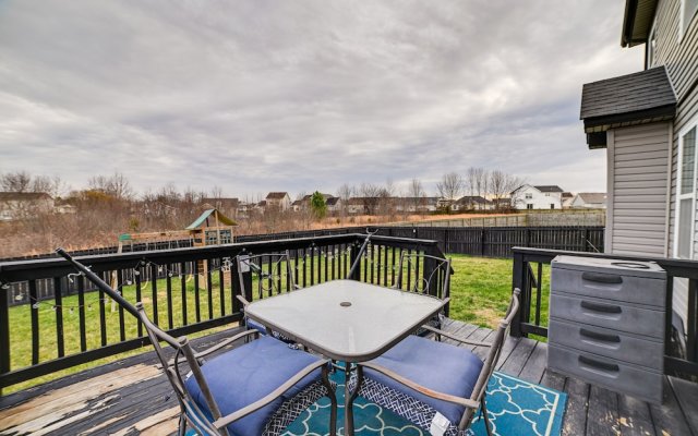 Family-friendly Clarksville Home w/ Fire Pit!
