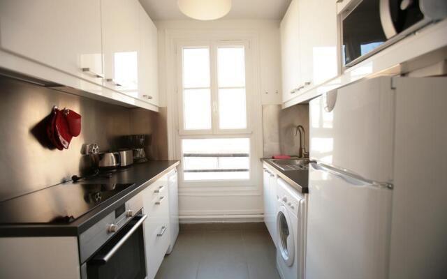 Sunny Saint Germain 1 Bdrm (158)