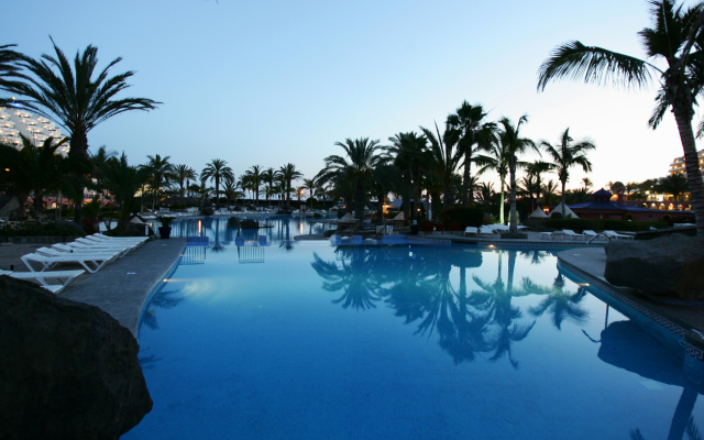 LIVVO Lago Taurito Hotel & Aquapark All Inclusive