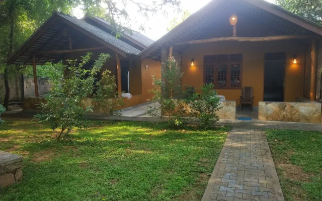 Four Seasons Safari Resort udawalawa