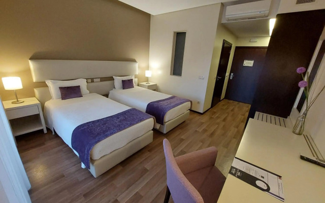 Monte Lírio Hotel