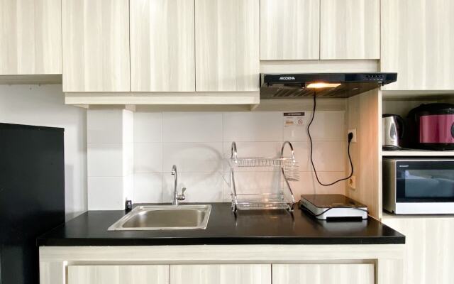 Spacious And Comfy Studio Room Azalea Suites Apartment