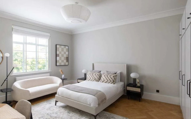 The Primrose Hill Hideaway - Modish 1bdr Flat