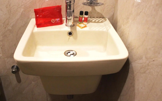 OYO Rooms Paharganj Near Bikaner Sweets