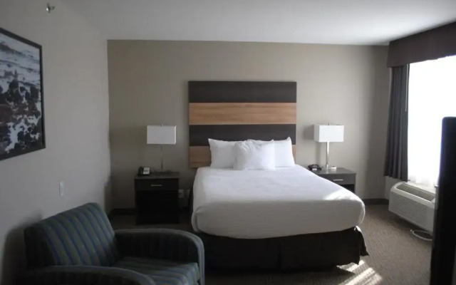 Days Inn and Suites Lindsay