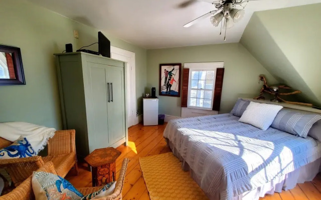 Fisherman's Daughter Bed & Breakfast