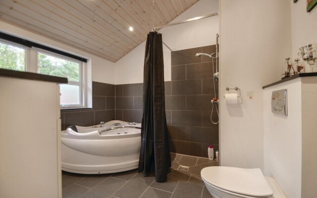 Amazing Home in Ebeltoft With 3 Bedrooms and Wifi