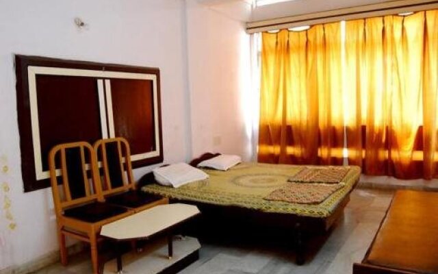 Vandana Hotel