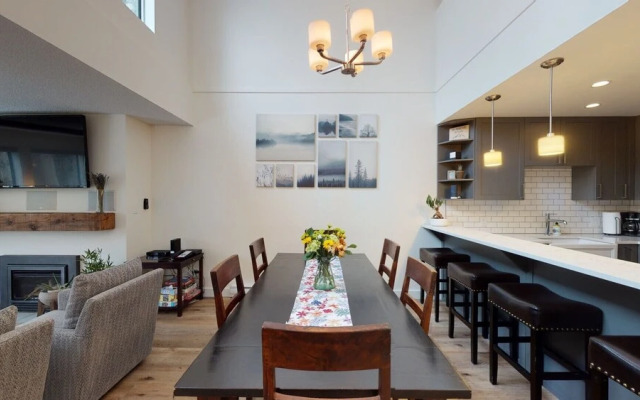 Greyhawk by Whistler Premier