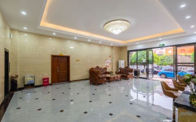 Home Inn Huayi Hotel