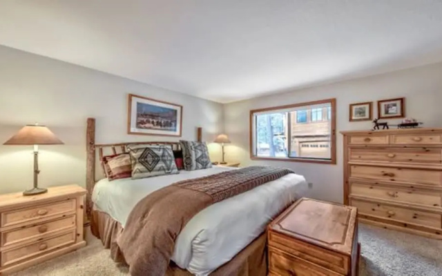 Your Roomy Northstar Retreat Awaits by RedAwning