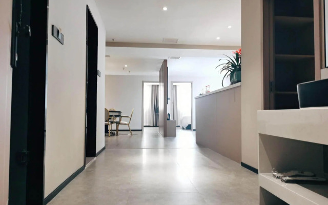 Jingmen California Apartment Hotel