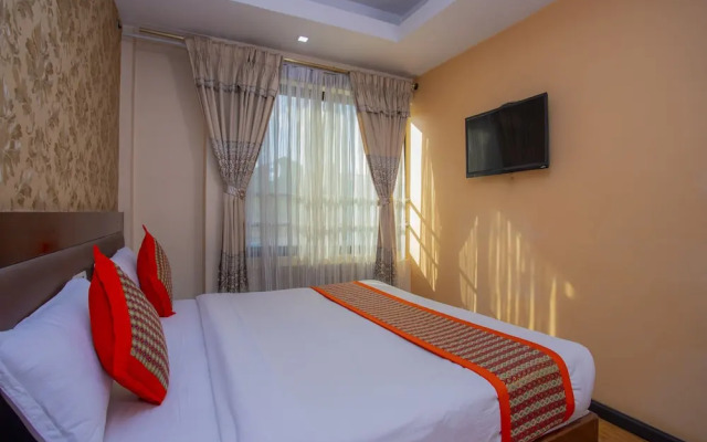 Capital O 338 Yellow Pagoda Hotel