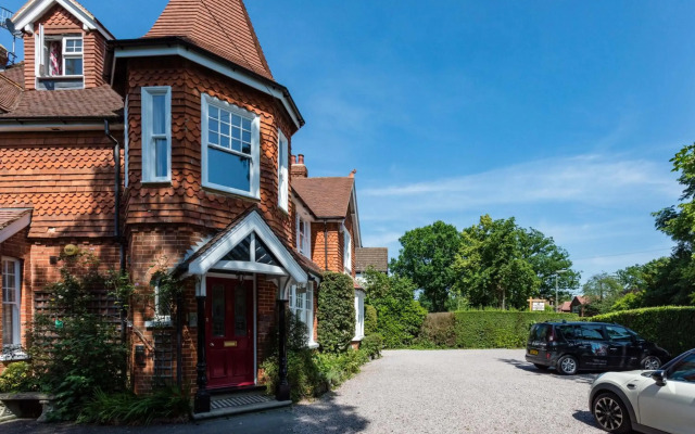 The Lawn Guest House