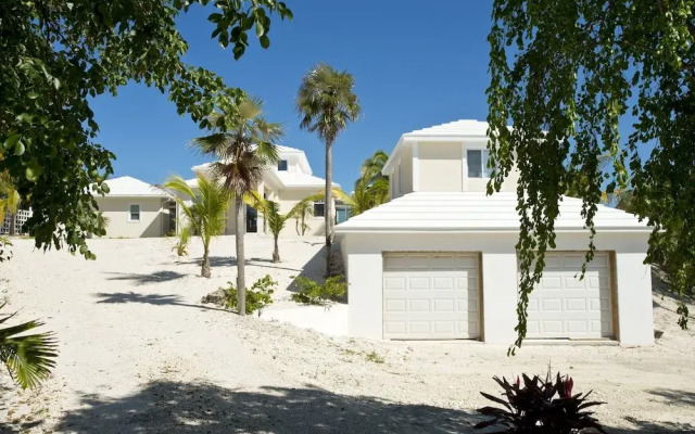 Sandy Hill Beach House 6 Bedroom Home