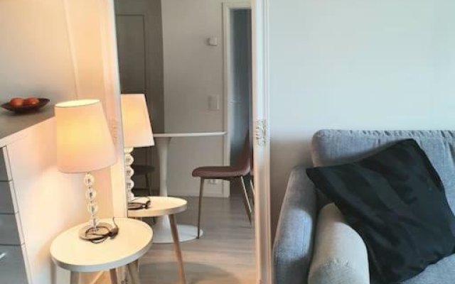Cosy and quiet 1 br apartment - 7 min airport